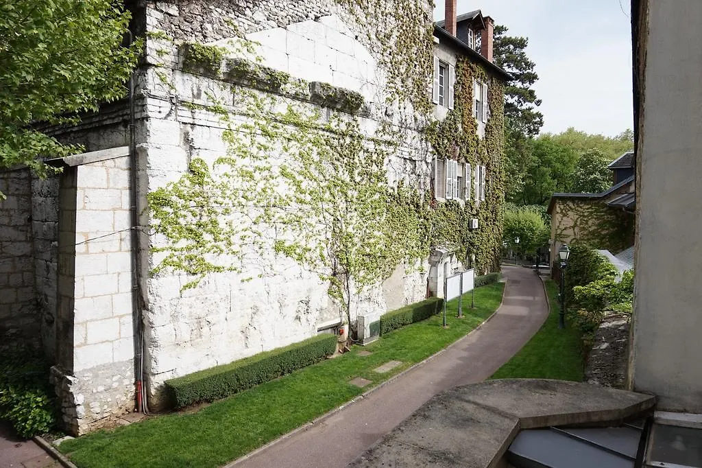 Hotel De La Couronne Aix-les-Bains
