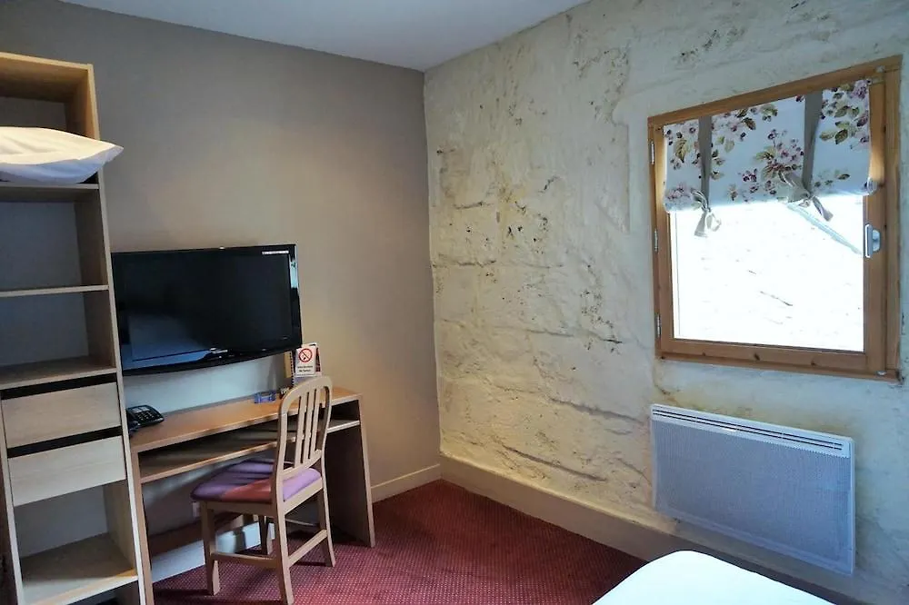 Hotel De La Couronne Aix-les-Bains 2*,