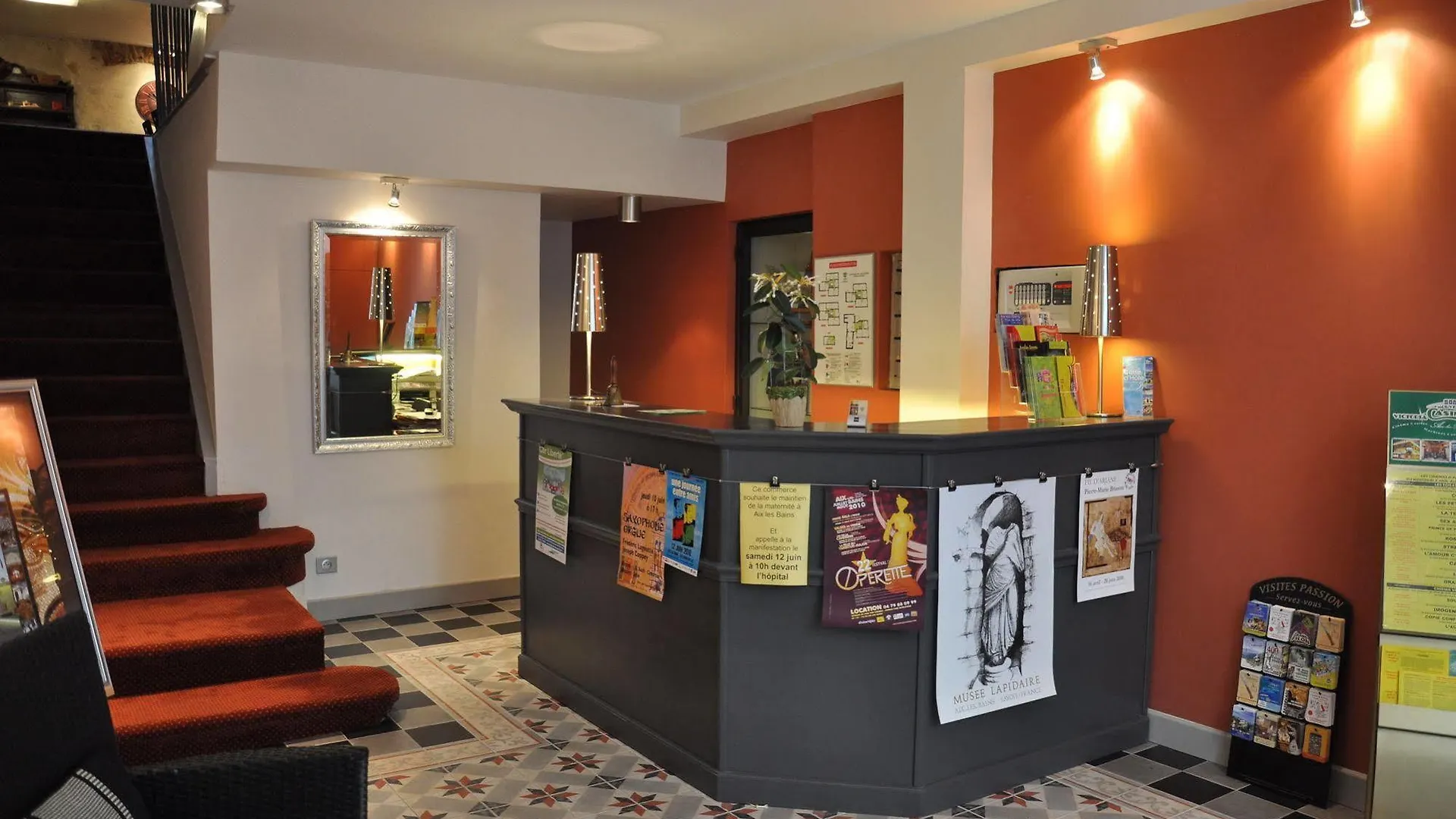 Hotel De La Couronne Aix-les-Bains