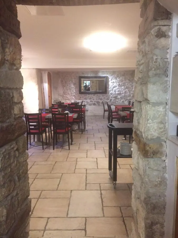 Hotel De La Couronne Aix-les-Bains